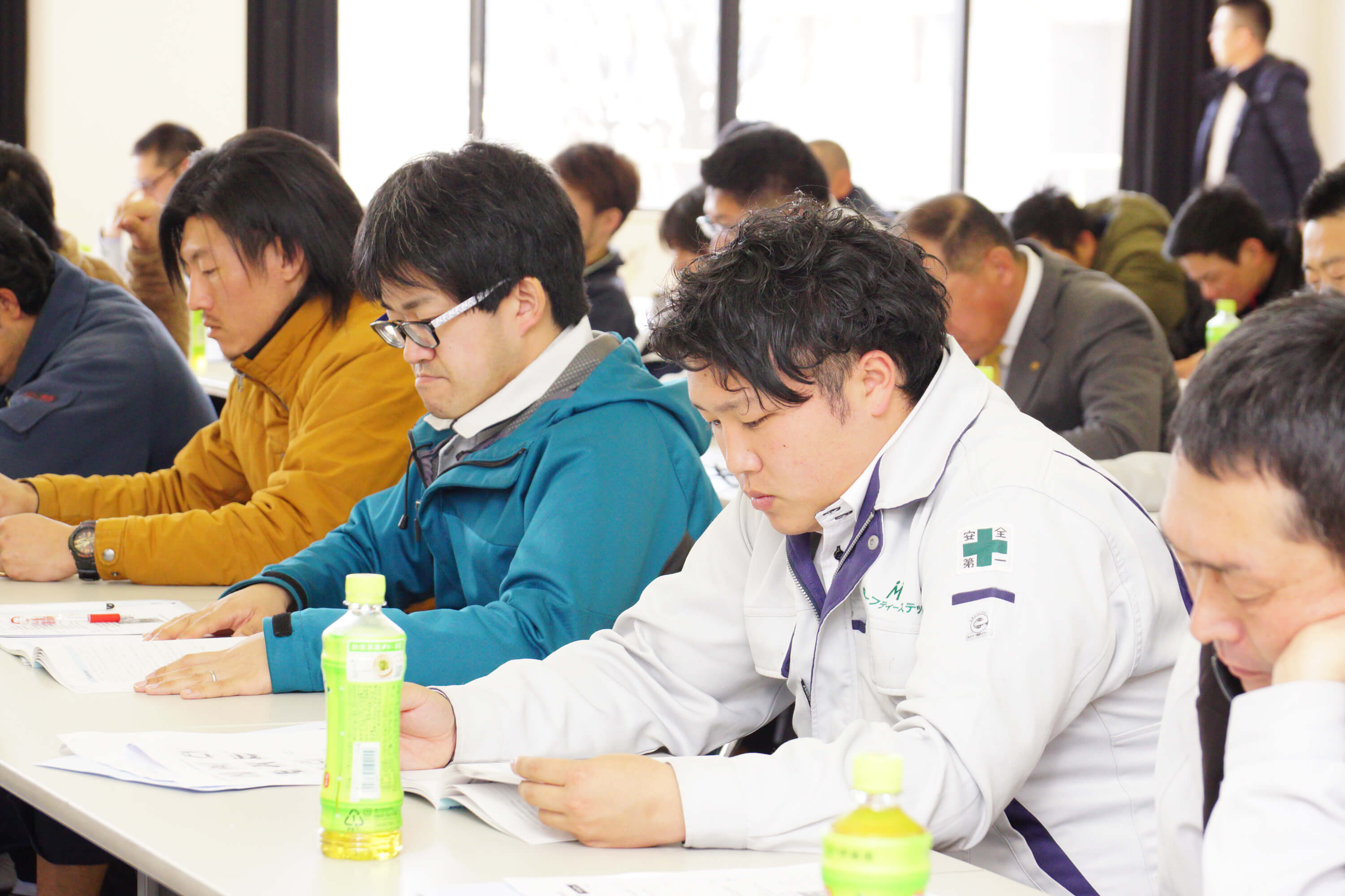 必要な資格の取得、講習を修了しています
