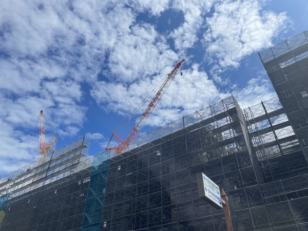足場工事中